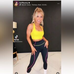 NEVER WORN BUFFBUNNY WAVE LEGGINGS SZ S